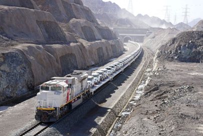 المسعود للسيارات وقطارات الاتحاد تنفّذان أول عملية نقل بالقطار لوكلاء السيارات في الإمارات