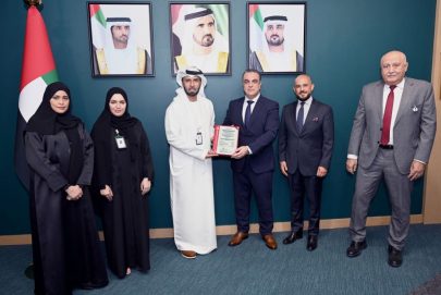 “أوقاف دبي” تحصد 8 شهادات عالمية