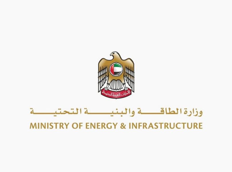 سهيل المزروعي: منظومة الإمداد والنقل في الإمارات تعمل بكفاءة واستقرار