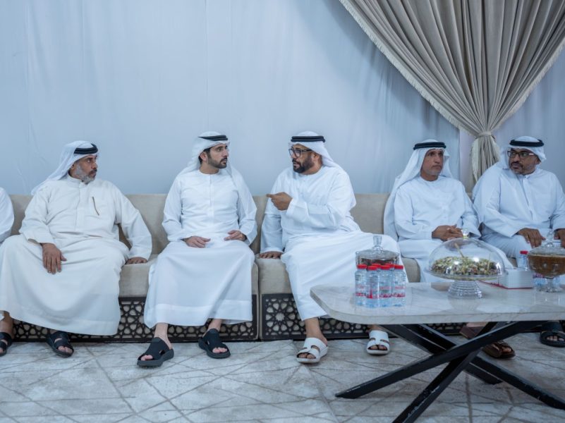 حمدان بن محمد يقدّم واجب العزاء في وفاة خليفة سليم العامري
