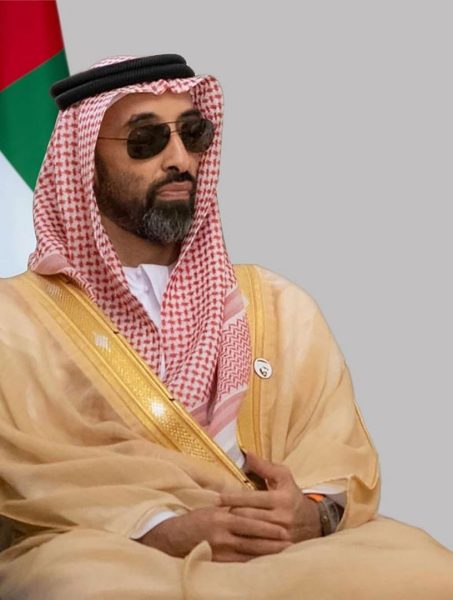 طحنون بن زايد : توحيد القوات المسلحة شكّل منعطفاً استراتيجياً في بناء الدولة