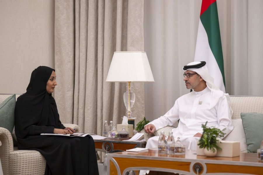 هزاع بن زايد يطّلع على جهود حماية موارد المياه الجوفية وتعزيز الأمن المائي في منطقة العين