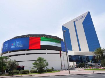 غرفة تجارة دبي تسجل تجديد عضوية 30 ألف شركة خلال أبريل
