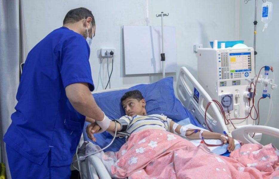 المستشفى الإماراتي العائم في العريش يواصل خدماته الطبية للأشقاء الفلسطينيين ضمن عملية “الفارس الشهم 3”