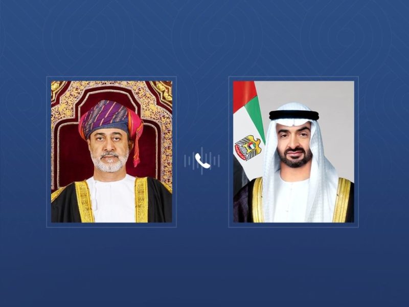 رئيس الدولة وسلطان عمان يتبادلان هاتفياً تهاني عيد الأضحى المبارك