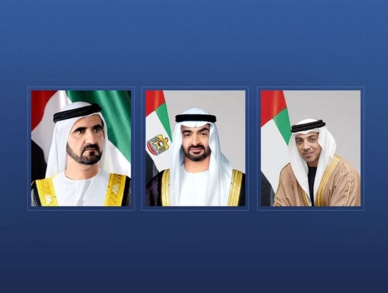 رئيس الدولة ونائباه يهنئون رئيس الأرجنتين بذكرى يوم الثورة