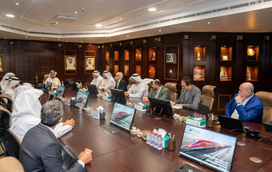 “كهرباء ومياه دبي” تبحث مع الاتحاد للقطارات دعم النقل المستدام والبنية التحتية الذكية
