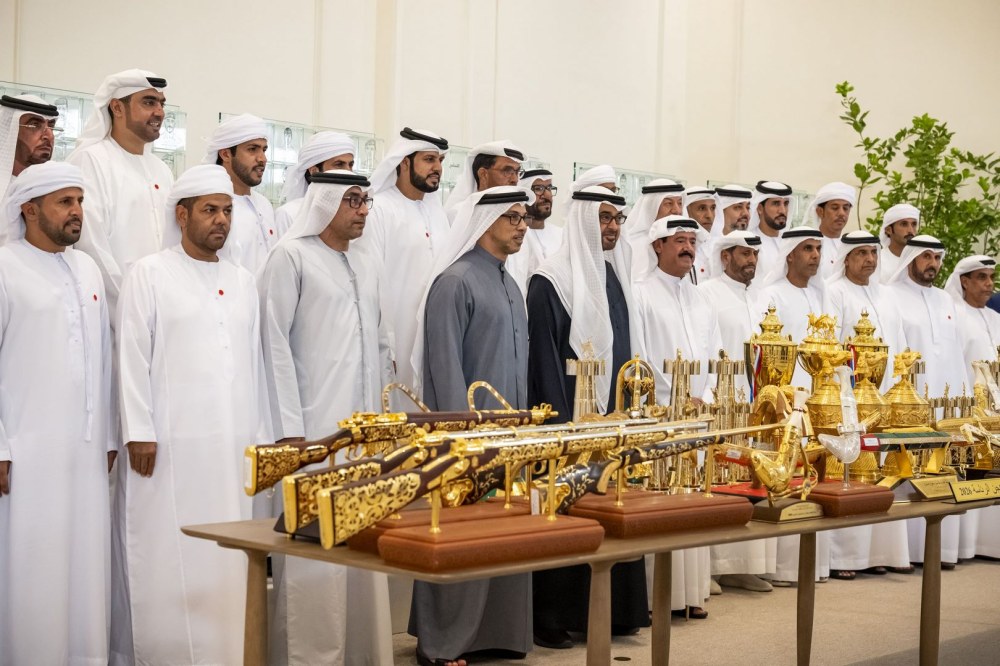 رئيس الدولة: الرياضات التراثية تمثل عنصراً أصيلاً من روافد الموروث الثقافي والتراثي الإماراتي