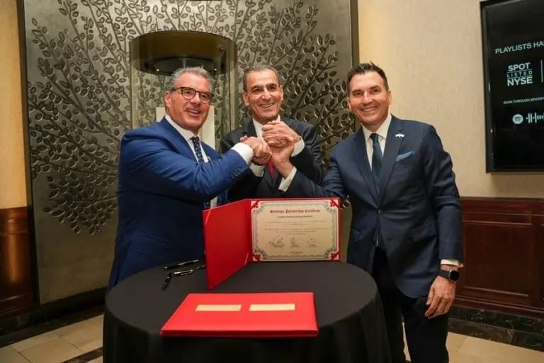الجامعة الكندية دبي وFINTECH.TV تعززان الربط مع “وول ستريت”