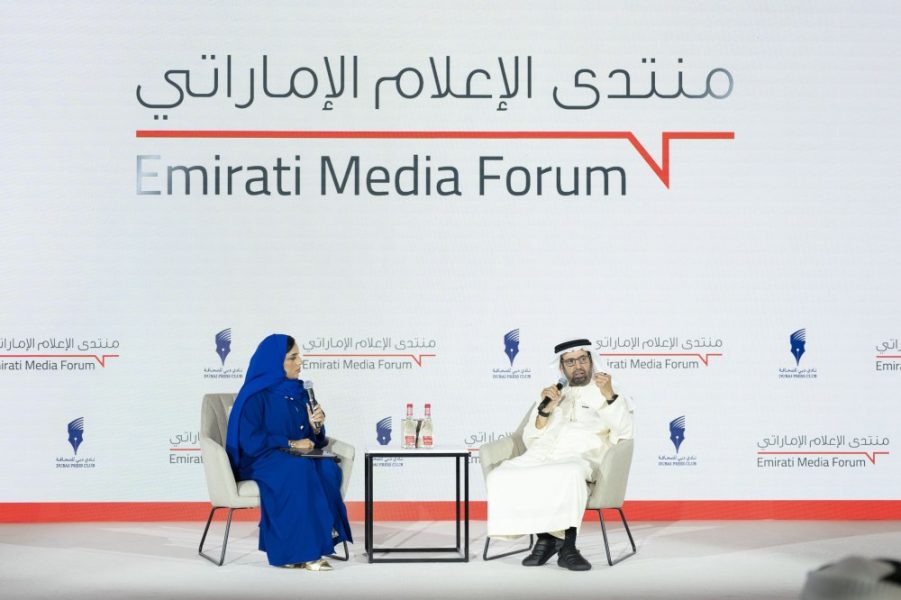 علي النعيمي خلال منتدى الإعلام الإماراتي: الوعي الوطني خط الدفاع الأول في مواجهة الأزمات