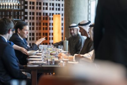 رئيس الدولة يبحث مع وزير الخارجية الأميركي علاقات التعاون الإستراتيجي والعمل المشترك