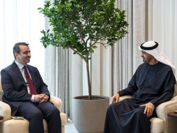 رئيس الدولة يبحث مع وزير الخارجية السوري العلاقات الأخوية بين البلدين 