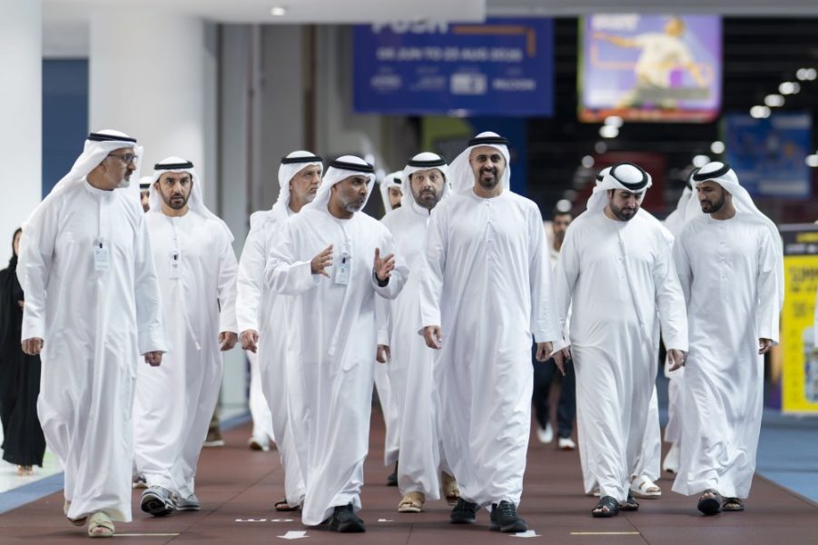 ذياب بن محمد بن زايد يشهد جانباً من فعاليات صيف أبوظبي الرياضي 2026