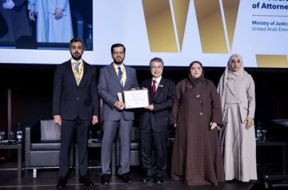 “العدل” تحصد جائزتين رفيعتين ضمن قمة ومنتدى عالميين