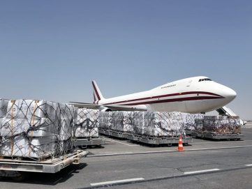 طائرة مساعدات بحمولة 100 طن تنطلق من مطار رأس الخيمة لدعم غزة ضمن عملية “الفارس الشهم 3”