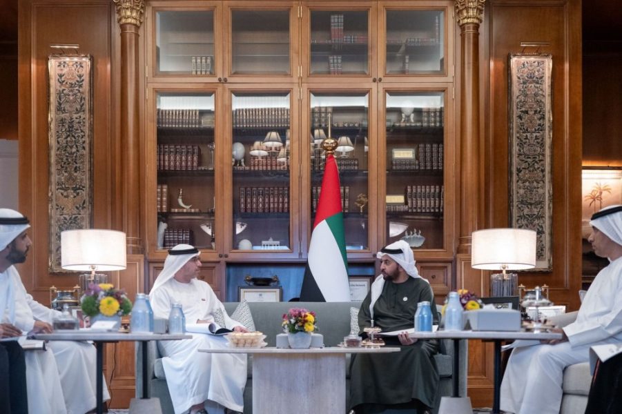حمدان بن زايد يستقبل وفدا من قطارات الاتحاد.. ويوجه بإطلاق محطتي مدينة زايد وليوا للركاب في 30 نوفمبر 2026