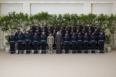 رئيس الدولة يستقبل فريق الإمارات للبحث والإنقاذ ويشيد بجهودهم الإنسانية العالمية