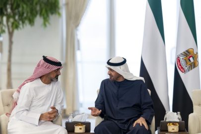 رئيس الدولة وولي عهد عجمان يبحثان شؤون الوطن والمواطن