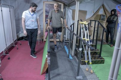 ‏ضمن برنامج “خطوة أمل”.. المستشفى الإماراتي العائم ينجح في تركيب أطراف صناعية لـ51 من المصابين الفلسطينيين من مبتوري الأطراف