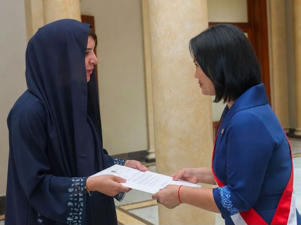 نيابة عن رئيس الدولة.. معالي ريم الهاشمي تحضر مراسم تنصيب رئيسة بيرو