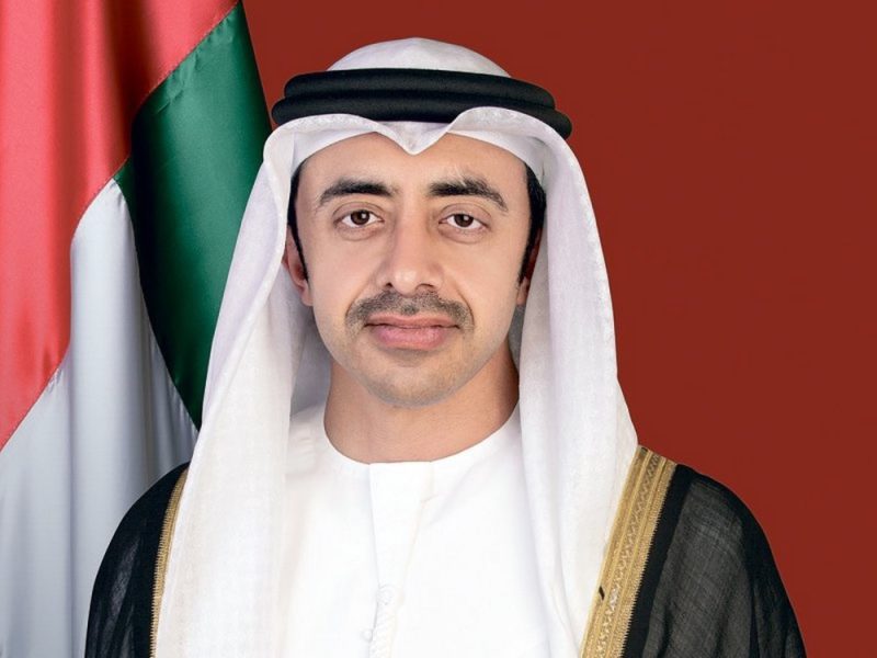 عبدالله بن زايد يتلقى اتصالاً هاتفياً من وزير خارجية الكويت