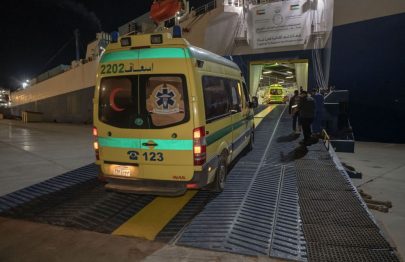 المستشفى الإماراتي العائم يواصل تقديم الرعاية التخصصية للحالات القادمة من قطاع غزة