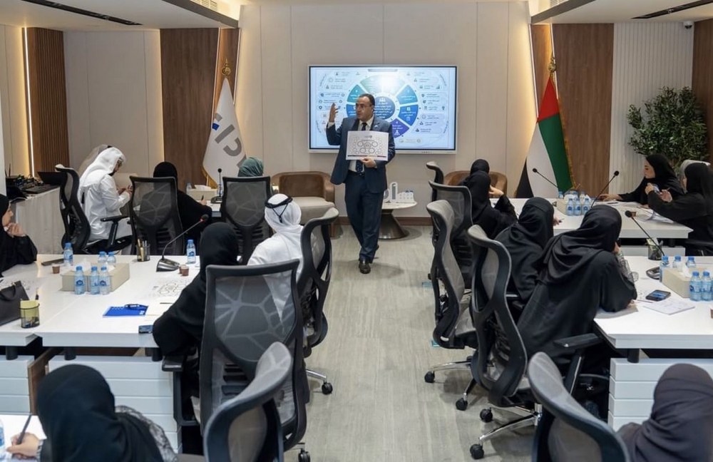 “الموارد البشرية” بالفجيرة تعزز جاهزية الكفاءات الحكومية بأدوات استشراف المستقبل