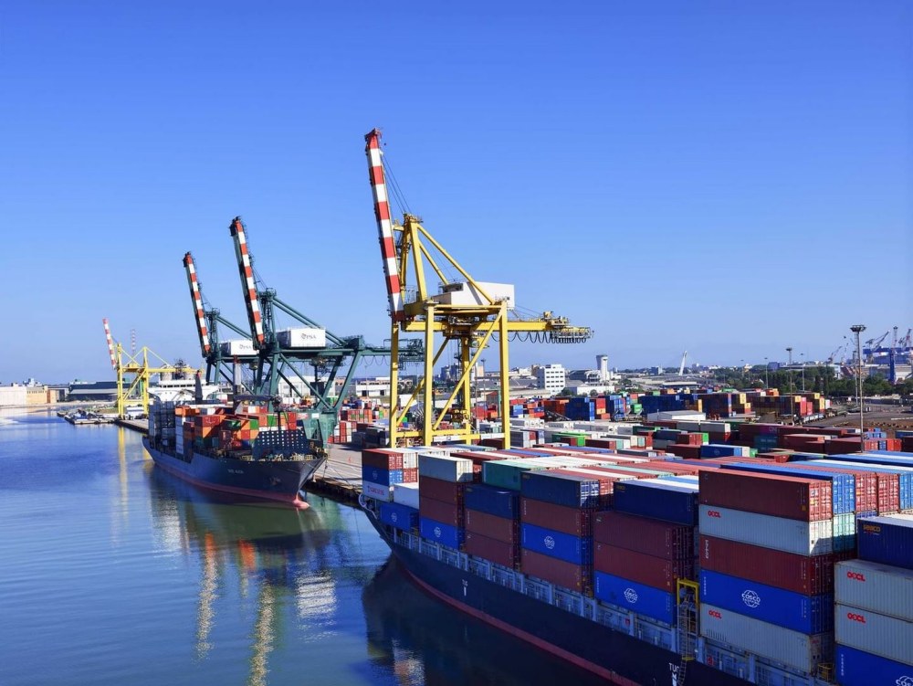 صادرات إيطاليا تقفز 9.8% على أساس سنوي خلال يونيو
