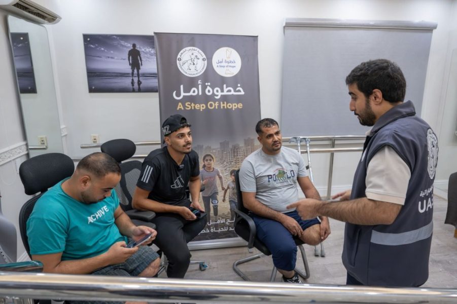 ضمن برنامج “خطوة أمل”.. المستشفى الإماراتي العائم يوفر أطرافاً صناعية لـ21 مصاباً فلسطينياً ليرتفع إجمالي المستفيدين إلى 72