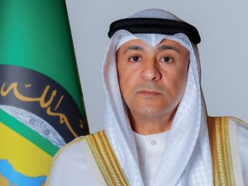 أمين عام مجلس التعاون يدين الاعتداء الإيراني على ناقلتين لـ”أدنوك” في مضيق هرمز