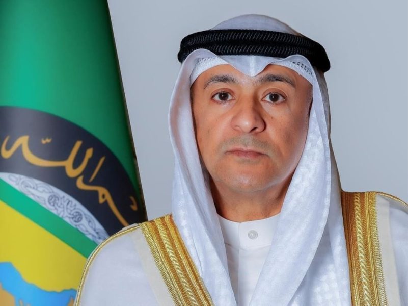 أمين عام مجلس التعاون يدين الاعتداء الإيراني على ناقلتين لـ”أدنوك” في مضيق هرمز