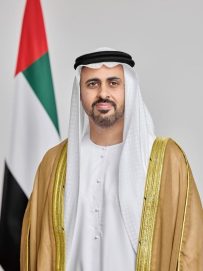 ذياب بن محمد بن زايد آل نهيان: اليوم العالمي للعمل الإنساني مناسبة نستذكر فيها قيم العطاء والتضامن