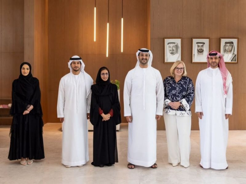 ” الإمارات للسياحة” يستعرض مبادرات تعزيز الطلب السياحي المحلي والدولي