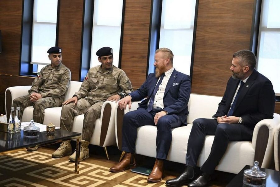 شرطة أبوظبي ووفد نيوزيلندي يبحثان تعزيز التعاون الشرطي والتدريبي