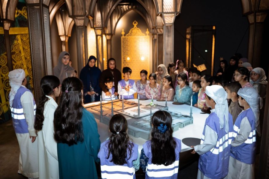 مركز جامع الشيخ زايد الكبير و”الأعلى للأمومة والطفولة ” ينظمان ورشة ثقافية بعنوان “من أخلاق الحبيب”