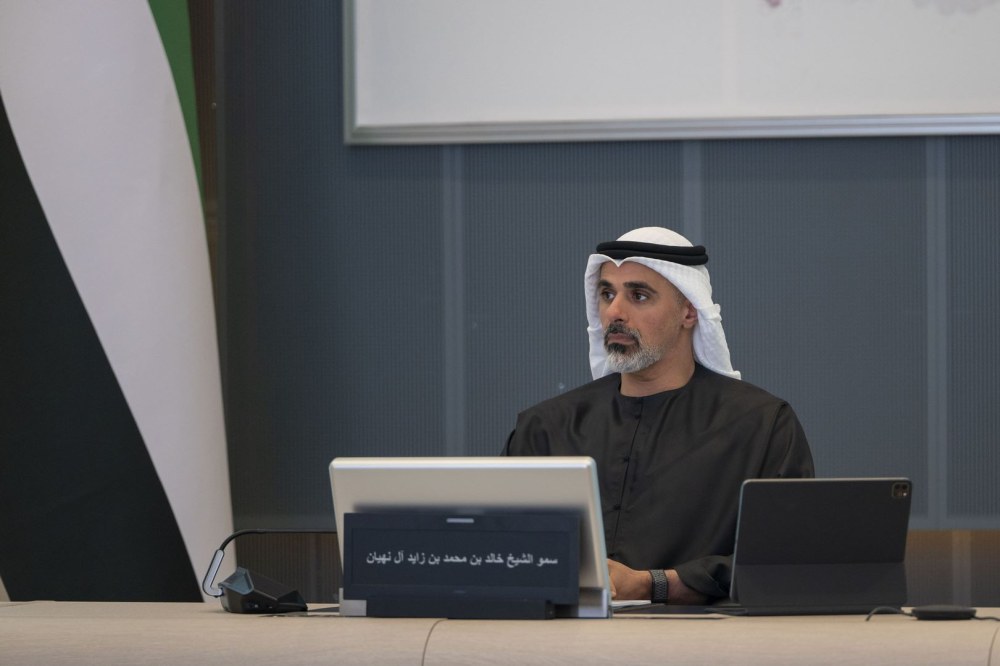 خالد بن محمد بن زايد يترأس اجتماع اللجنة التنفيذية لمجلس إدارة “أدنوك”
