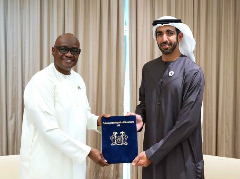 ‏شخبوط بن نهيان يتسلّم دعوة لرئيس الدولة من رئيس سيراليون، لحضور قمة غرب أفريقيا للتكامل والاستثمار