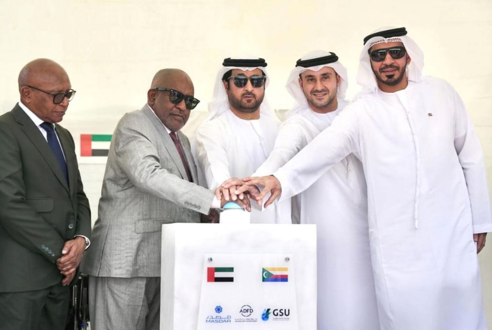 الإمارات تدعم أمن الطاقة في جمهورية القمر المتحدة بتدشين 3 محطات للطاقة الشمسية
