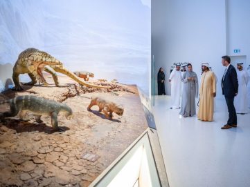 خلال زيارة متحف التاريخ الطبيعي أبوظبي محمد بن راشد: ” مستمرون في دعم وتنمية مختلف قطاعاتنا الثقافية ومن أهمها المتاحف.. فهي جسر يربط تراثنا بحاضرنا ومستقبلنا”