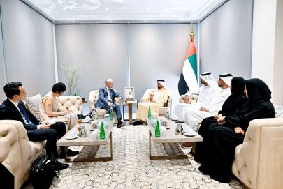 علي النعيمي ومسؤول ياباني يبحثان استدامة مساعدات غزة