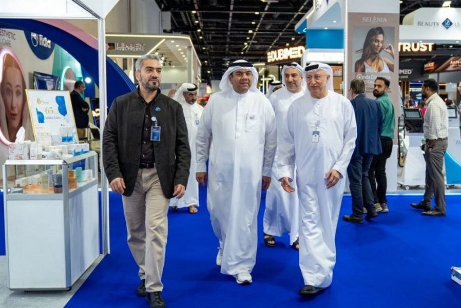 معرض “دبي ديرما 2026” يستقطب 1800 علامة تجارية عالمية من 115 دولة