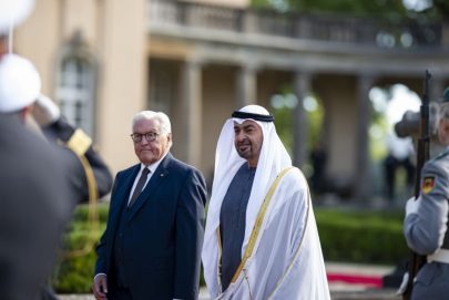 مراسم استقبال رسمية لرئيس الدولة والرئيس الألماني في مقدمة مستقبليه
