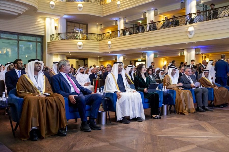 رئيس الدولة يشهد جانباً من فعاليات منتدى الأعمال الإماراتي – الألماني في ميونيخ