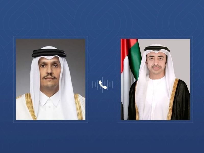 ‏عبدالله بن زايد ورئيس مجلس الوزراء وزير خارجية قطر يبحثان هاتفياً التطورات الإقليمية