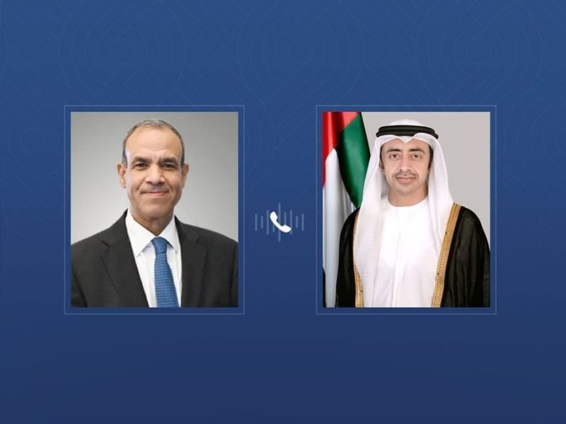 عبدالله بن زايد ووزير الخارجية المصري يبحثان هاتفياً التطورات في المنطقة