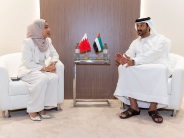 عبدالله بن طوق يلتقي وزراء ومسؤولين من البحرين وأوزبكستان والاتحاد الأوروبي لتعزيز فرص الشراكة في المجالات السياحية