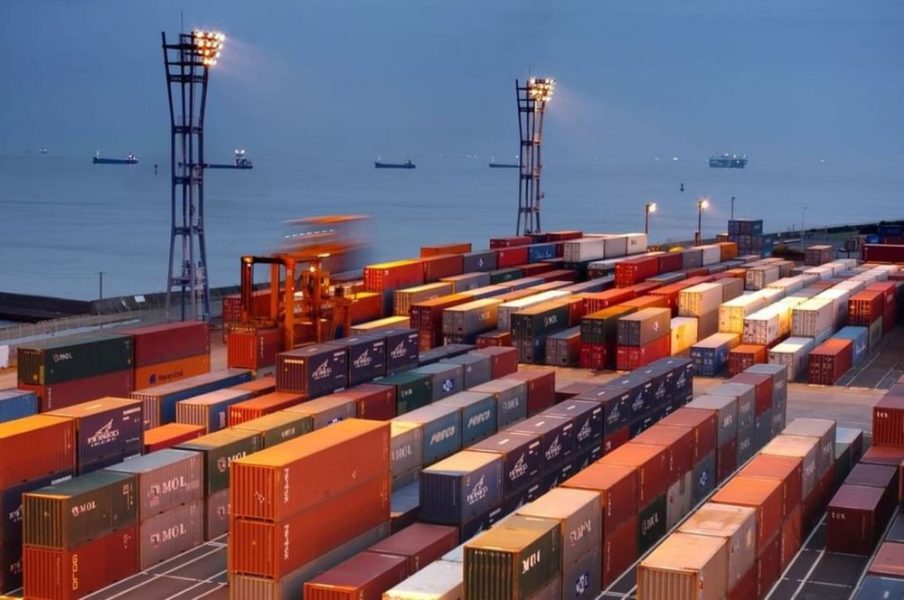 واردات اليابان تقفز 28% وصادراتها ترتفع 19.3%