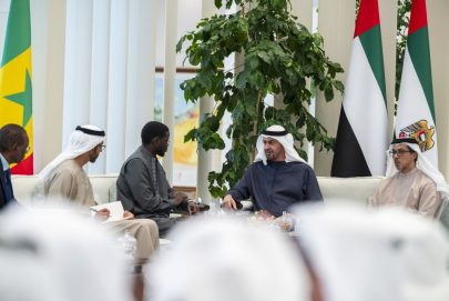 رئيس الدولة ورئيس السنغال يبحثان تعزيز علاقات التعاون بين البلدين