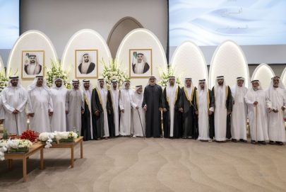 خالد بن محمد بن زايد يشهد العرس الجماعي لقبيلة العوامر