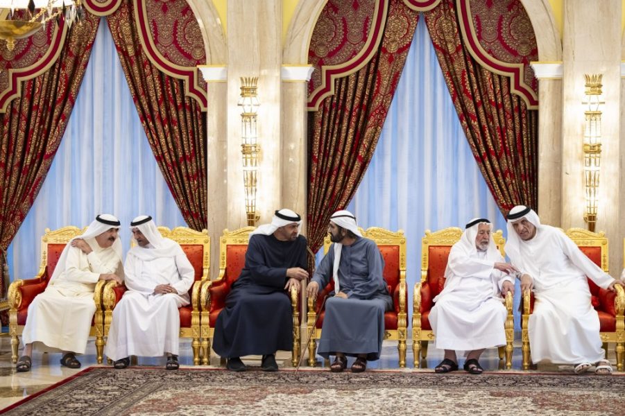 ‏رئيس الدولة وحكام الإمارات والشيوخ يعزون محمد بن راشد في وفاة أحمد بن راشد